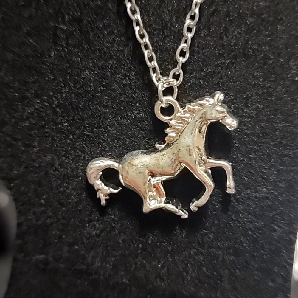 Horse 🐎 necklace